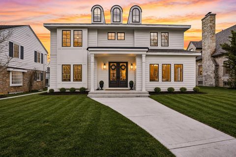 Photo of 4840 N Larkin St, Whitefish Bay, WI 53217 (MLS # 1957426)