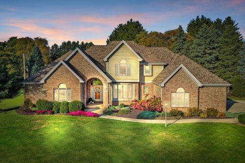 Photo of 4 Lake Pointe Cir, Wind Point, WI 53402 (MLS # 1939704)