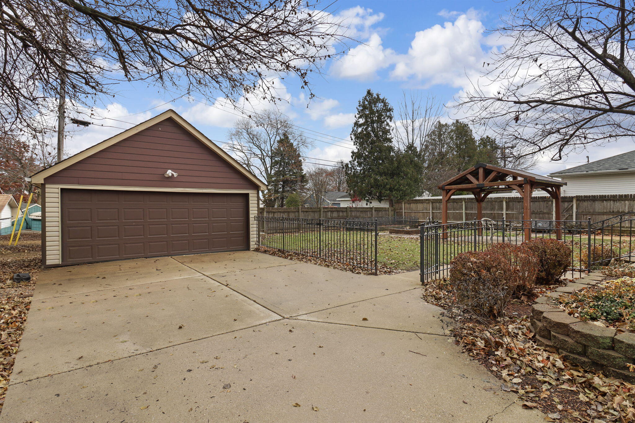 Pleasant Prairie, Wisconsin 53142, United States, 2 Bedrooms Bedrooms, ,2 BathroomsBathrooms,Residential,Active,228782