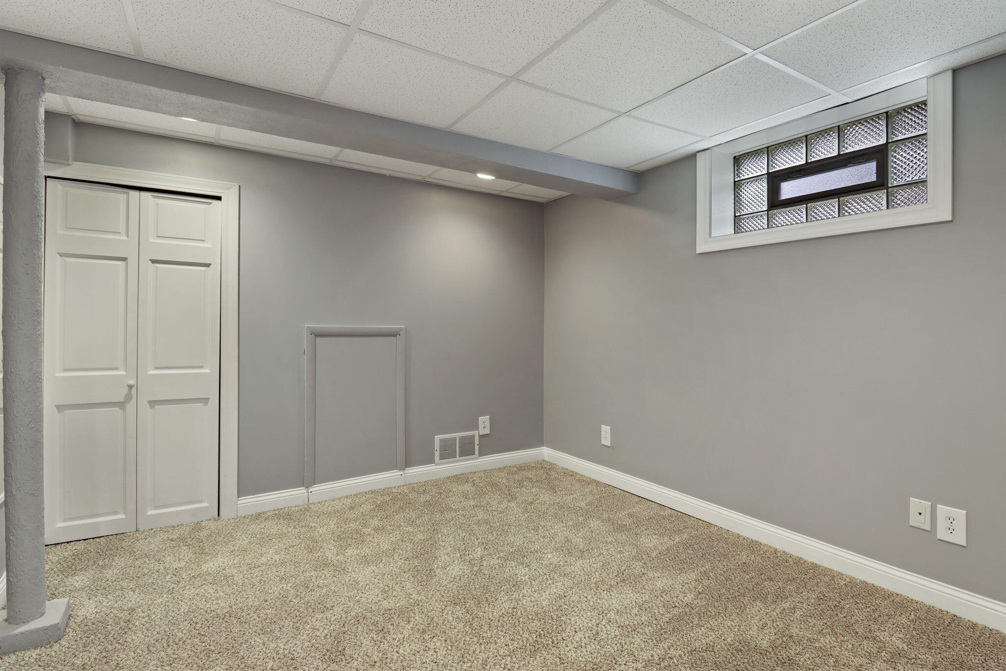 Pleasant Prairie, Wisconsin 53142, United States, 2 Bedrooms Bedrooms, ,2 BathroomsBathrooms,Residential,Active,228782