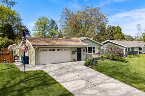 Photo of 240 E Antoine Dr, Port Washington, WI 53074 (MLS # 1919790)