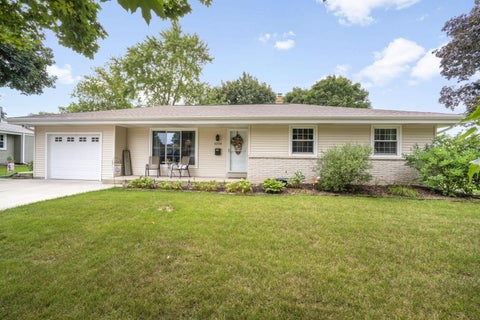 Photo of 5234 Roberts Dr, Greendale, WI 53129 (MLS # 1980239)