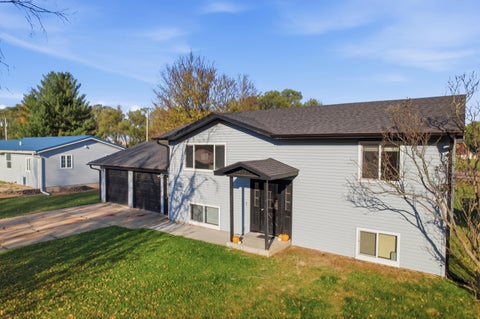Photo of 823 E Goodman Ct E, Sparta, WI 54656 (MLS # 1985728)
