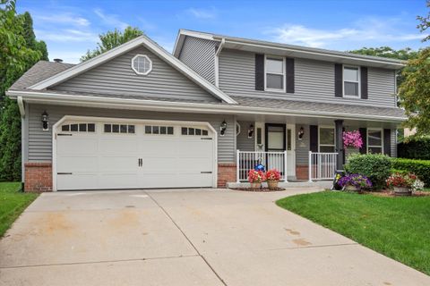 Photo of N77W15330 Crossway Dr, Menomonee Falls, WI 53051 (MLS # 1923081)