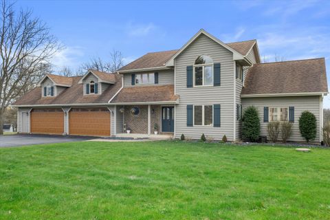 Photo of 26041 Deer Ridge Trl, Norway, WI 53185 (MLS # 1960720)