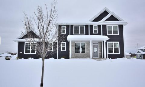 8191 Skylark Ct, Mequon, WI 53097 - #: 1932082