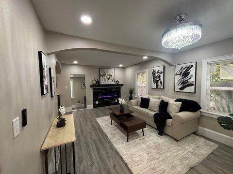 Photo of 4265 N 39th St, Milwaukee, WI 53216 (MLS # 1941514)