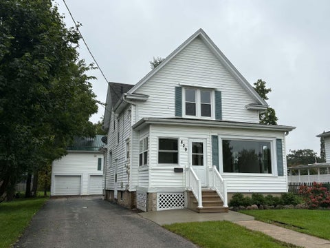 Photo of 829 14th Ave, Union Grove, WI 53182 (MLS # 1982720)