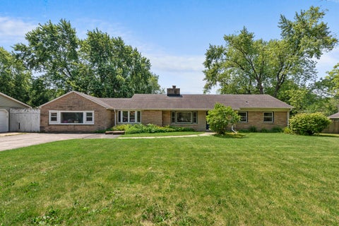 Photo of 13715 W Cardinal Pkwy, New Berlin, WI 53151 (MLS # 1925266)