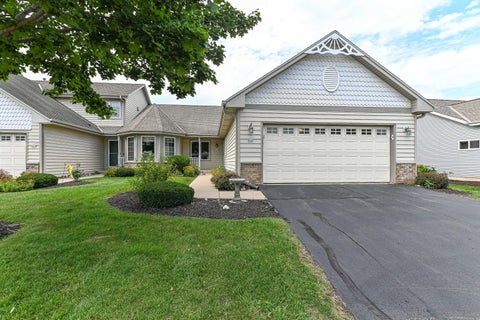 Photo of 623 Annecy Park Cir, Waterford, WI 53185 (MLS # 1978551)