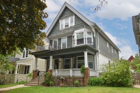Photo of 2853 N Murray Ave, Milwaukee, WI 53211 (MLS # 1922185)