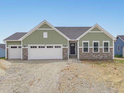 Photo of 702 Ice Age Ct, Waterford, WI 53185 (MLS # 1970903)