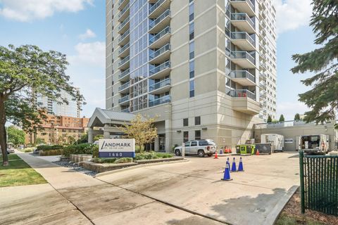 Photo of 1660 N Prospect Ave, Milwaukee, WI 53202 (MLS # 1946490)