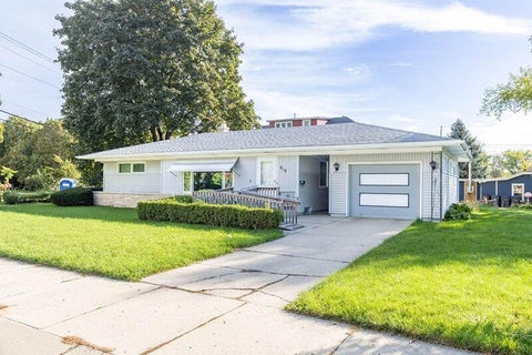 Photo of 819 N 25th St, Sheboygan, WI 53081 (MLS # 1982522)
