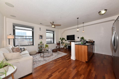 Photo of 606 W Wisconsin Ave, Milwaukee, WI 53203 (MLS # 1971218)