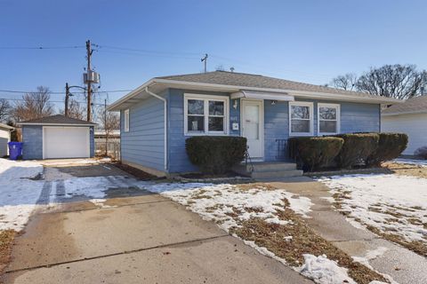 Photo of 8415 14th Ave, Kenosha, WI 53143 (MLS # 1950437)
