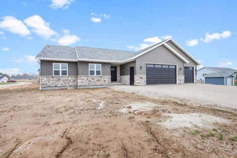 Photo of 1909 Summit St, Manitowoc, WI 54220 (MLS # 1958483)