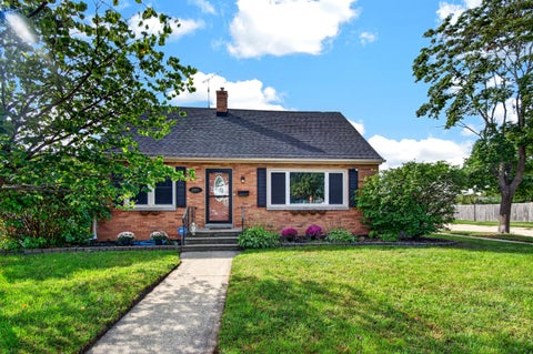 Photo of 2021 79th St, Kenosha, WI 53143 (MLS # 1980893)