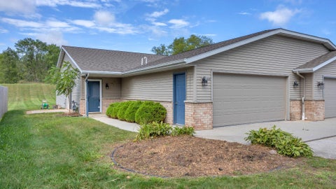 Photo of 1232 N 49th St, Sheboygan, WI 53081 (MLS # 1980722)