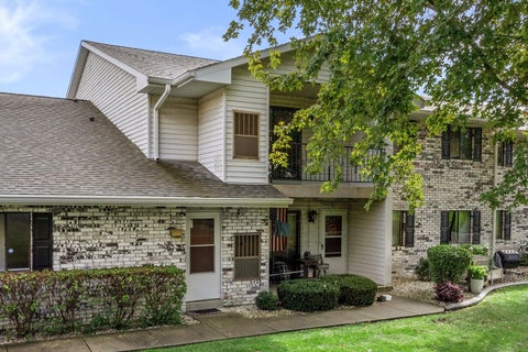 Photo of 3124 13th Ln, Kenosha, WI 53144 (MLS # 1985264)