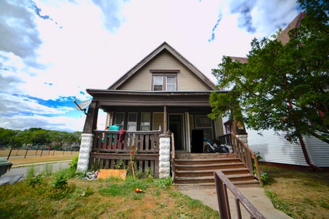 Photo of 1216 W Chambers St, Milwaukee, WI 53206 (MLS # 1972808)