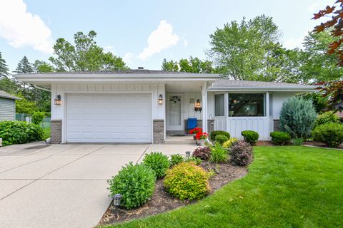 Photo of W182N8964 Princeway -, Menomonee Falls, WI 53051 (MLS # 1924526)