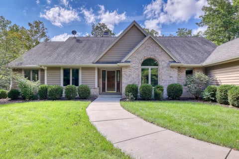 Photo of 6873 W 7 Mile Rd, Raymond, WI 53108 (MLS # 1982562)