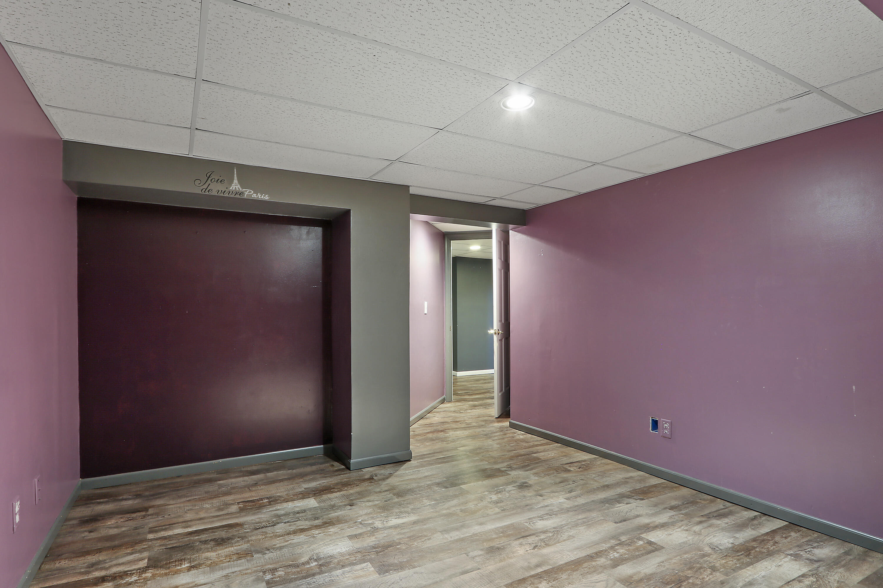 Pleasant Prairie, Wisconsin 53158, United States, 3 Bedrooms Bedrooms, ,2 BathroomsBathrooms,Residential,Pending,99272