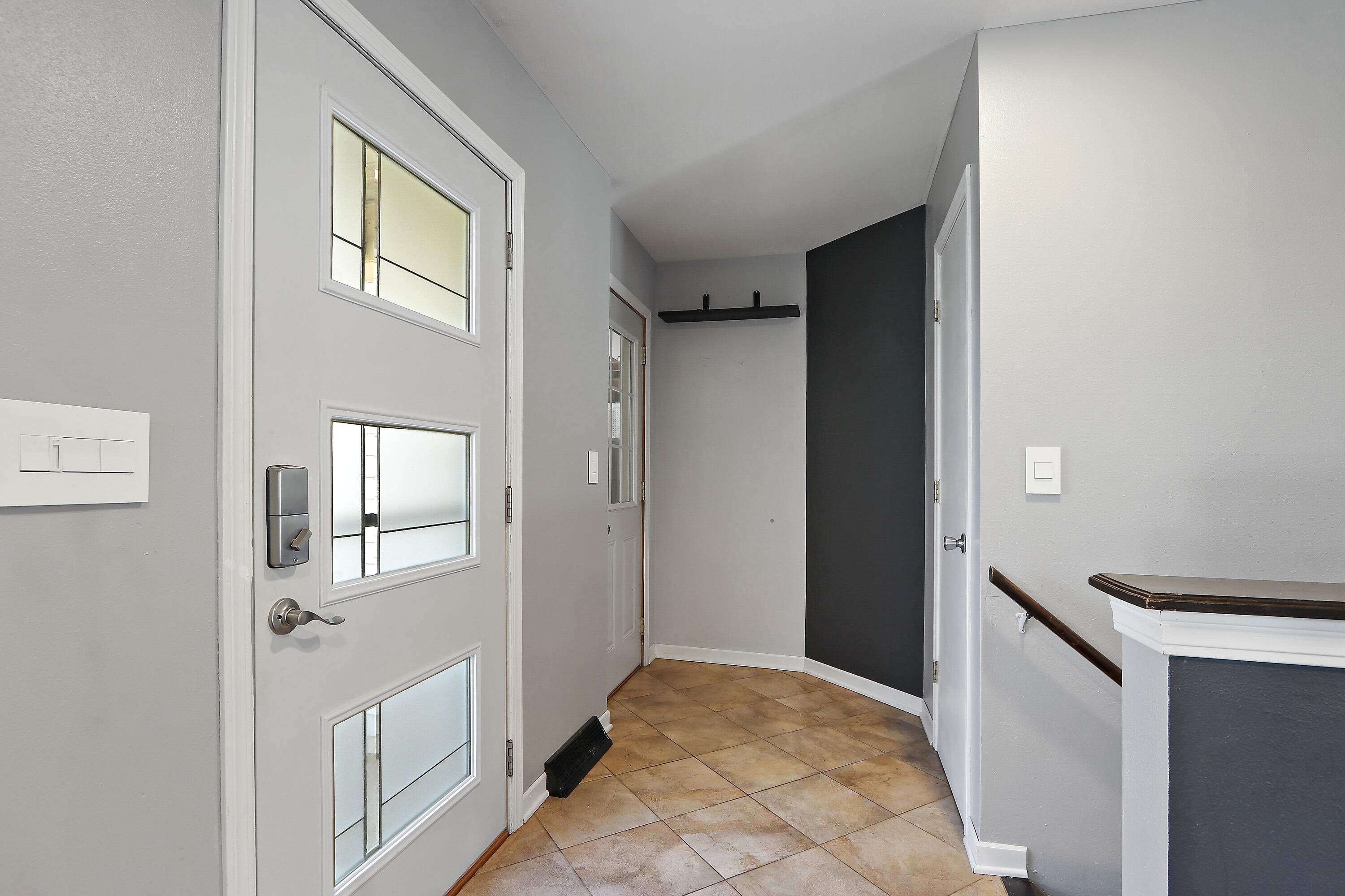 Pleasant Prairie, Wisconsin 53158, United States, 3 Bedrooms Bedrooms, ,2 BathroomsBathrooms,Residential,Pending,99272