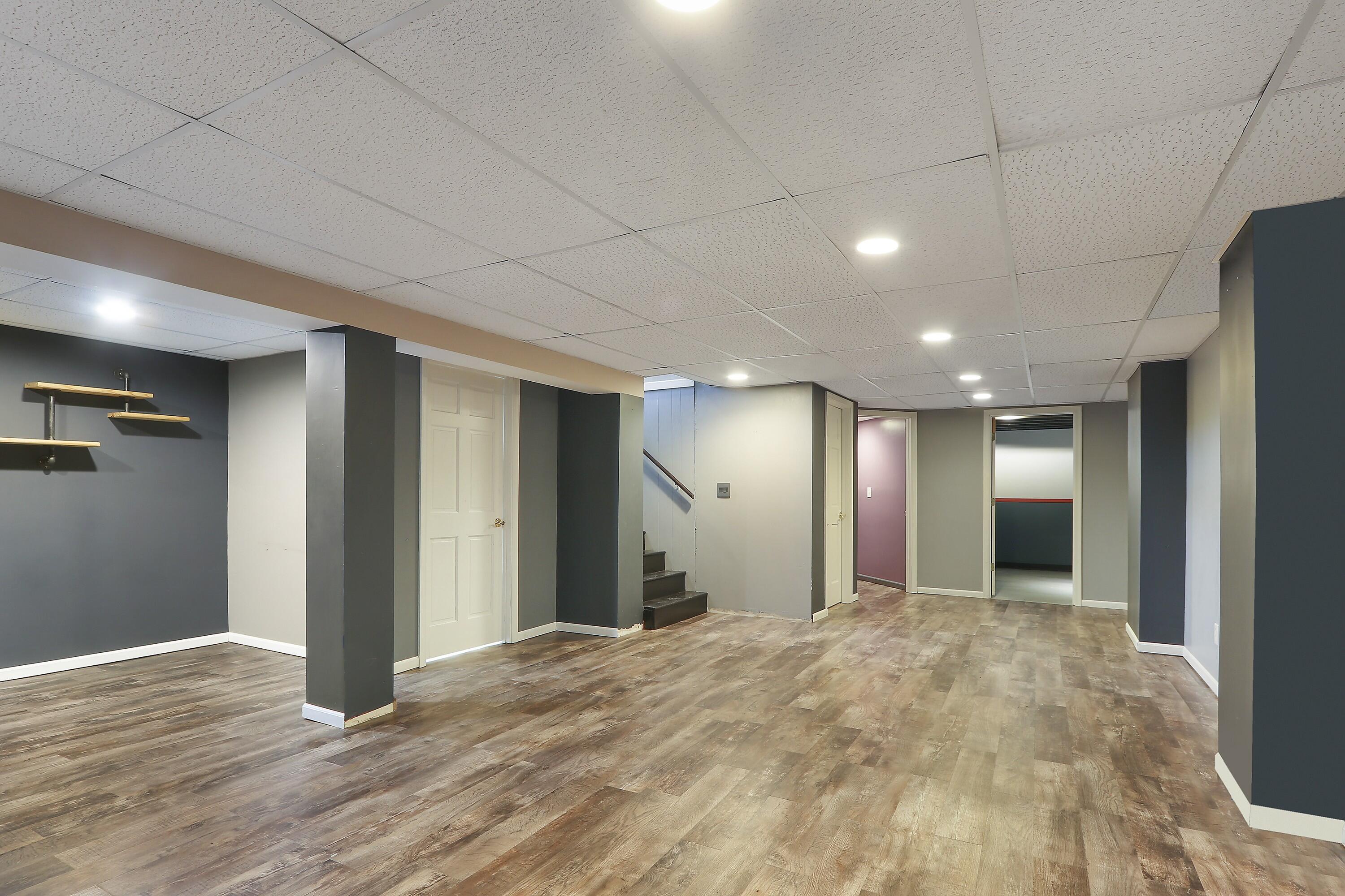 Pleasant Prairie, Wisconsin 53158, United States, 3 Bedrooms Bedrooms, ,2 BathroomsBathrooms,Residential,Pending,99272