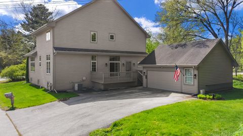 Photo of 1451 Main St, Delafield, WI 53018 (MLS # 1960046)
