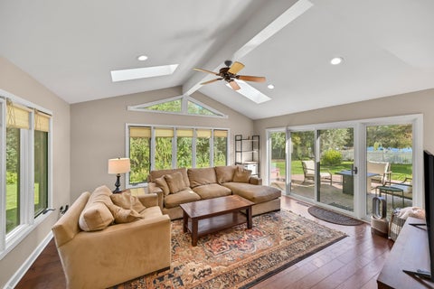 Photo of 21400 Lancelot Dr, Brookfield, WI 53045 (MLS # 1983903)
