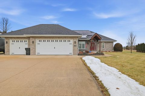 Photo of S88W35412 Eagle Ter, Eagle, WI 53119 (MLS # 1947244)