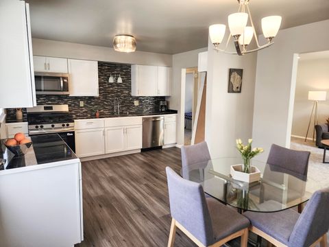 Photo of 5925 N 75 St W, Milwaukee, WI 53218 (MLS # 1968802)
