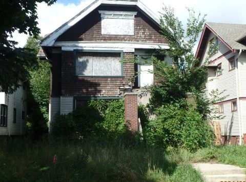 Photo of 3061 N 39th St, Milwaukee, WI 53210 (MLS # 1947236)