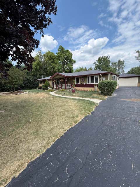 Photo of 3650 S Wollmer Rd, Greenfield, WI 53228 (MLS # 1973285)