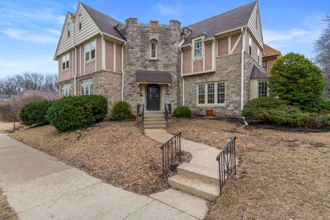 Photo of 2578 N Sherman Blvd, Milwaukee, WI 53210 (MLS # 1911638)