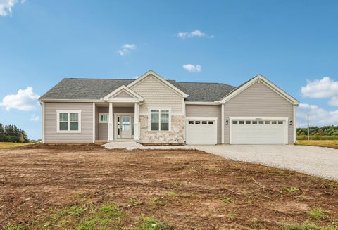 Photo of N68W26123 Brighton Dr, Lisbon, WI 53089 (MLS # 1981789)