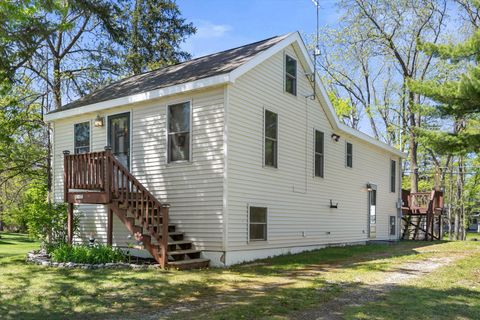 Photo of N2473 Greenleaf Dr, Linn, WI 53147 (MLS # 1962523)