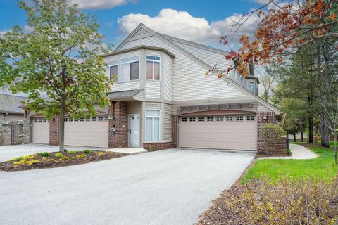 Photo of 18241 W Wisconsin Ave, Brookfield, WI 53045 (MLS # 1960095)