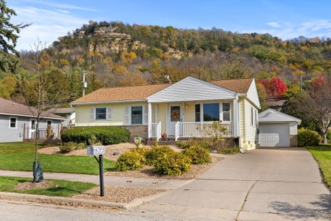 Photo of 1715 31st St S, La Crosse, WI 54601 (MLS # 1985952)