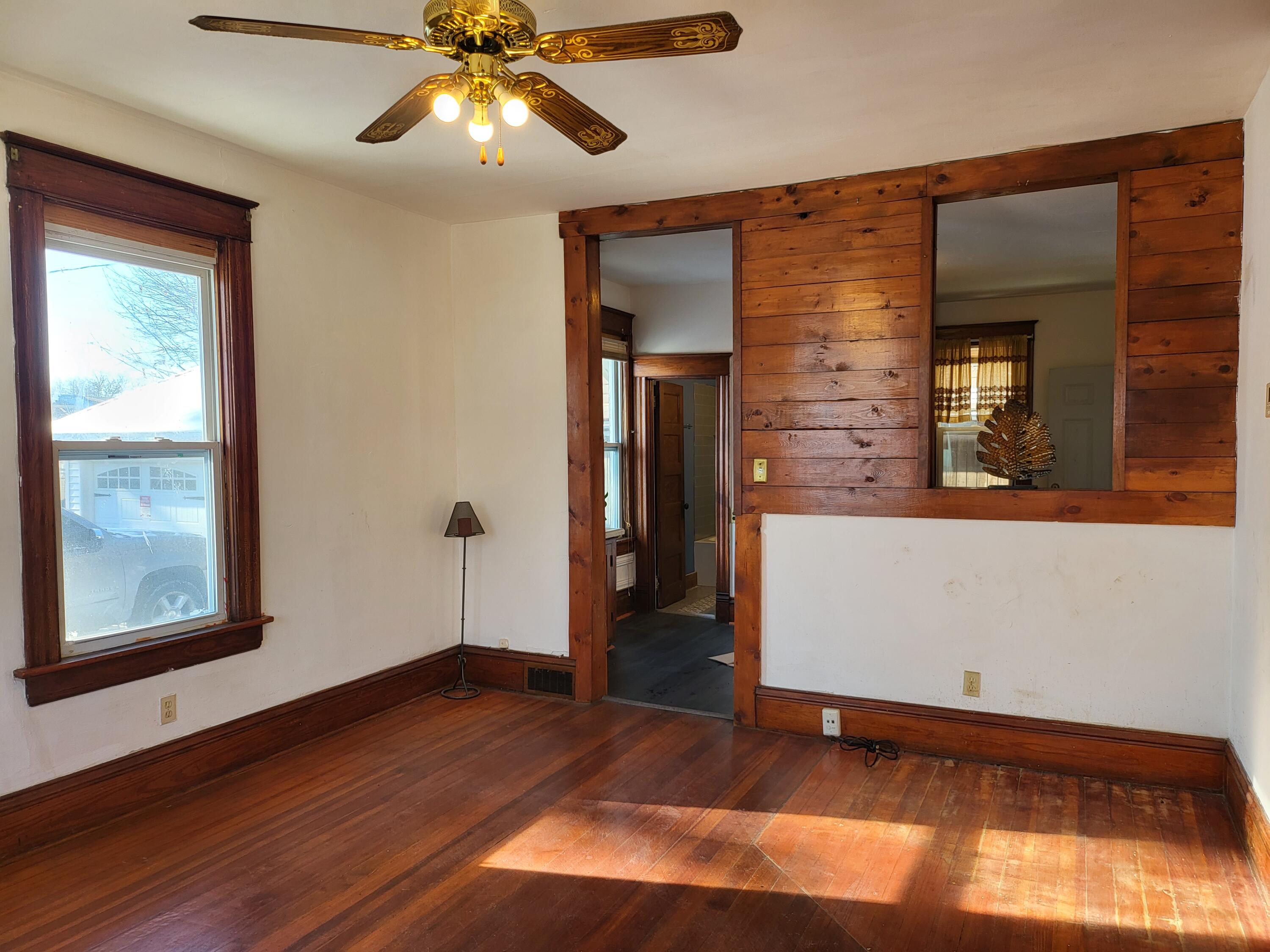 Racine, Wisconsin 53404, United States, 4 Bedrooms Bedrooms, ,2 BathroomsBathrooms,Residential,Active,17678