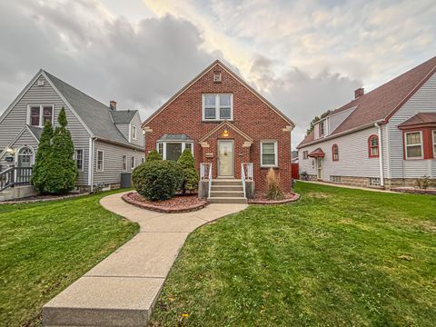 Photo of 3723 S 18th St, Milwaukee, WI 53221 (MLS # 1941061) Photo of 3723 S 18th St, Milwaukee, WI 53221 (MLS # 1941061)