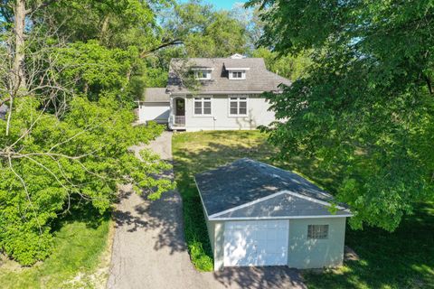 Photo of 7965 Mchenry St, Burlington, WI 53105 (MLS # 1964502)