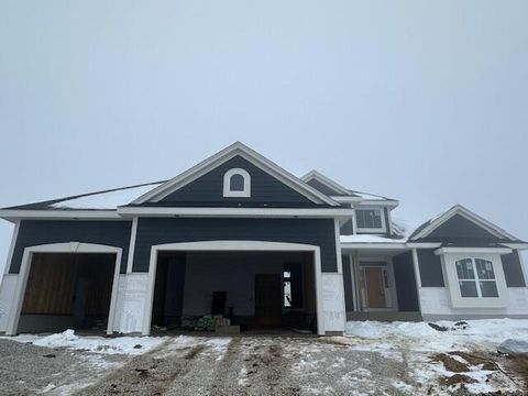 W258N5755 Vista Ct, Lisbon, WI 53089 - #: 1939613