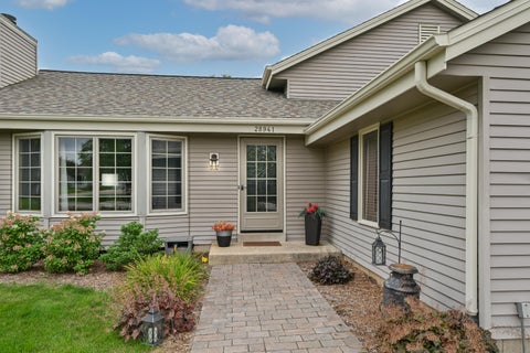 Photo of 28941 Golden Cir, Waterford, WI 53185 (MLS # 1983059)