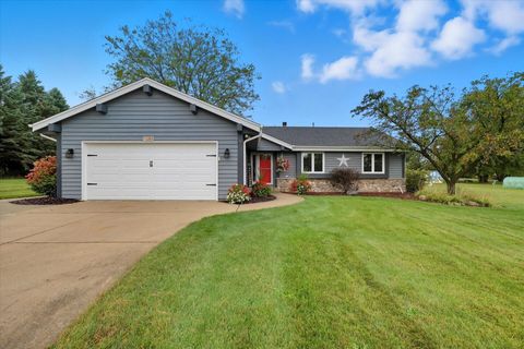 Photo of 1281 Wejegi Dr, Richfield, WI 53033 (MLS # 1939674)
