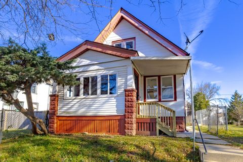 Photo of 3230 N 12th St, Milwaukee, WI 53206 (MLS # 1944891)