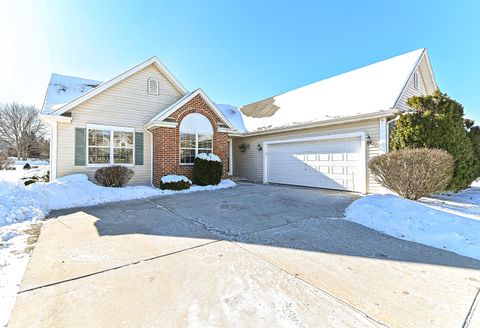 Photo of 2705 Darrell Dr, Waukesha, WI 53188 (MLS # 1948847)