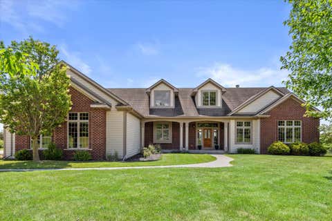 Photo of S99W33205 Genevieve Dr, Mukwonago, WI 53149 (MLS # 1977760)